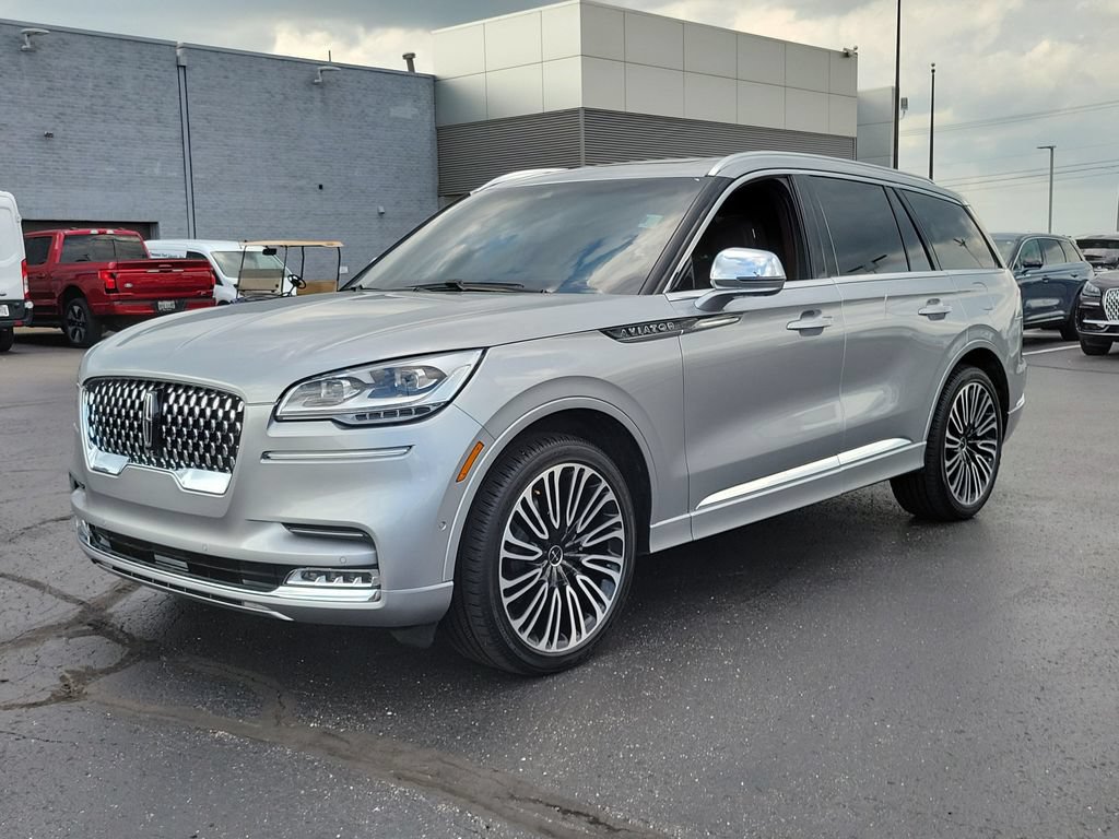 Certified 2022 Lincoln Aviator Black Label w/ Class IV Trailer Tow Package AWD/4WD image 8