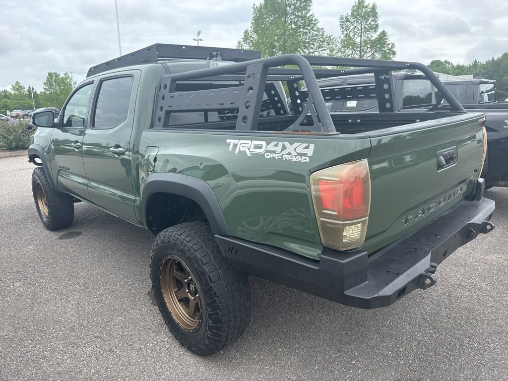 Used 2021 Toyota Tacoma TRD Off-Road w/ Technology Package AWD/4WD image 4