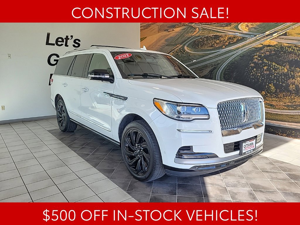Used 2022 Lincoln Navigator Reserve AWD/4WD image 1