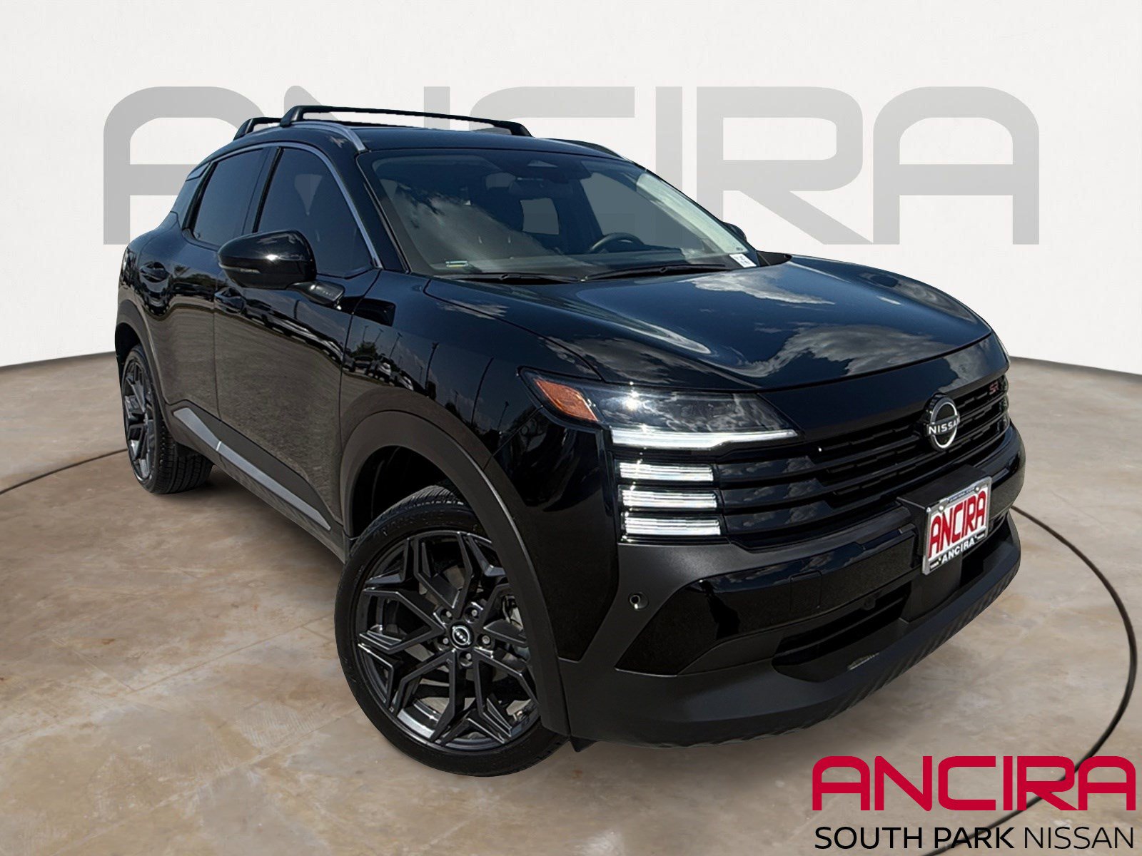Used 2026 Nissan Kicks SR FWD image 1