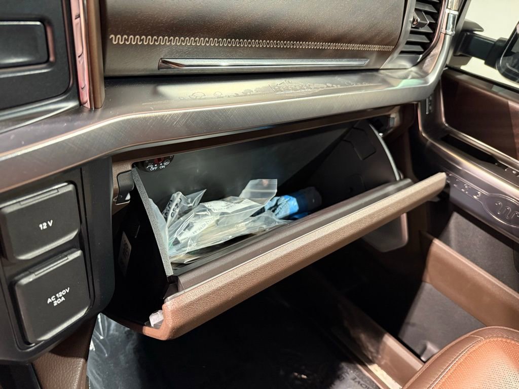 Used 2024 Ford F250 King Ranch w/ FX4 Off-Road Package AWD/4WD image 28