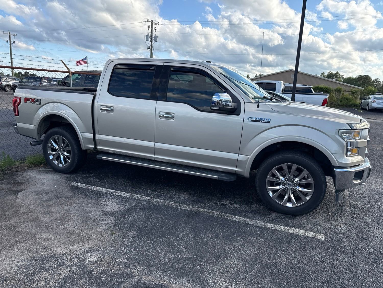 Used 2017 Ford F150 Lariat AWD/4WD image 5
