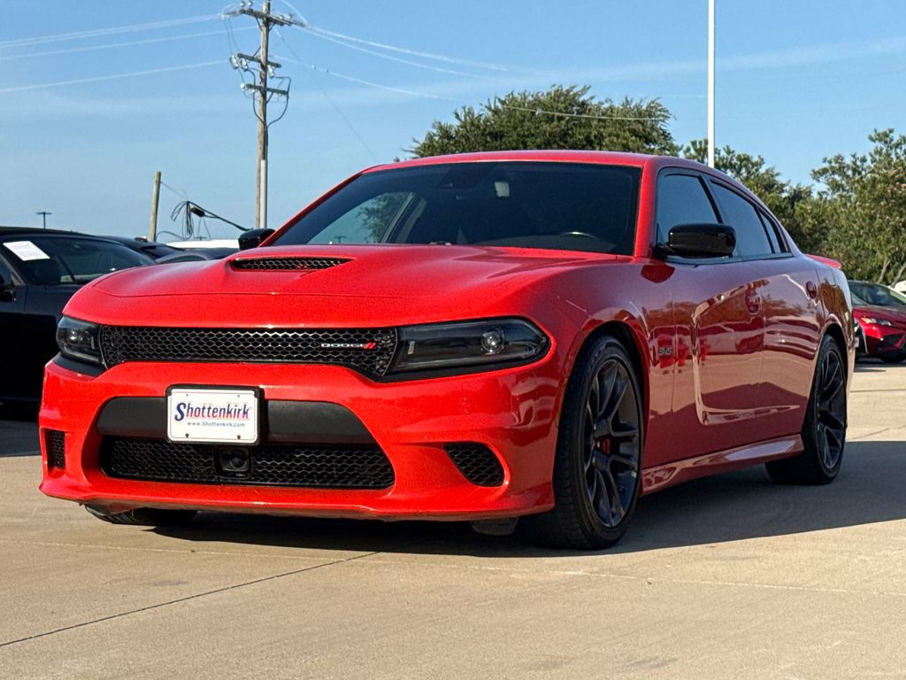 Used 2023 Dodge Charger R/T w/ Performance Handling Group RWD image 3