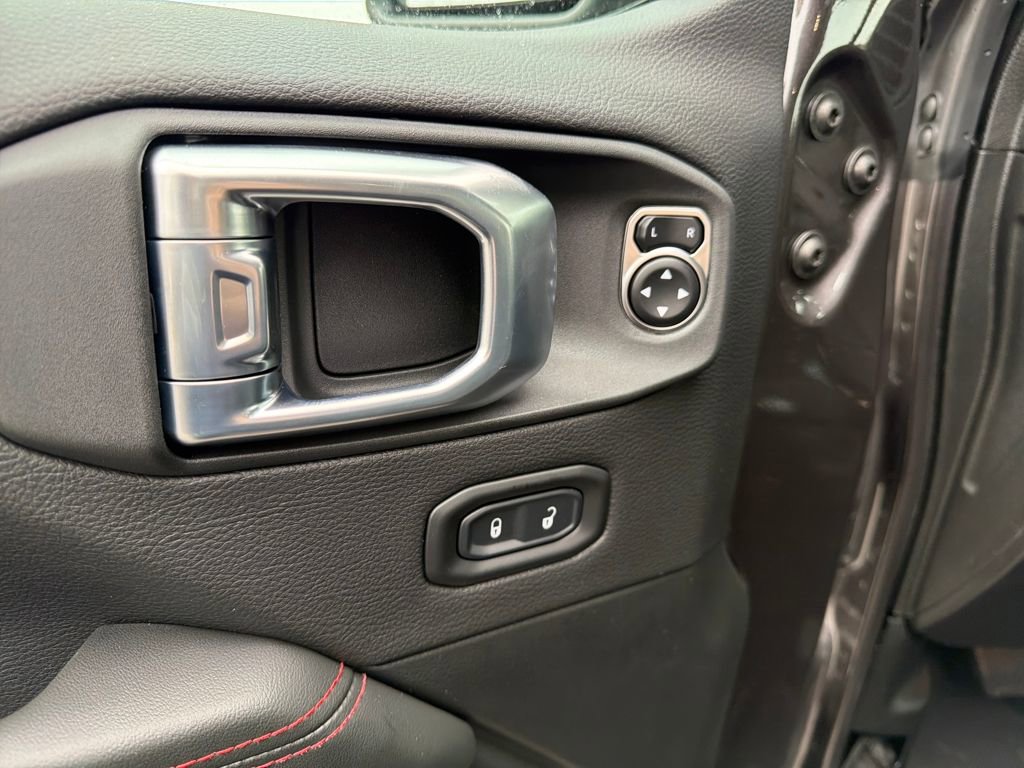 New 2026 Jeep Wrangler Rubicon w/ Technology Group image 12
