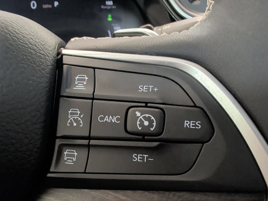 Used 2023 Jeep Grand Cherokee 4WD 4xe image 21