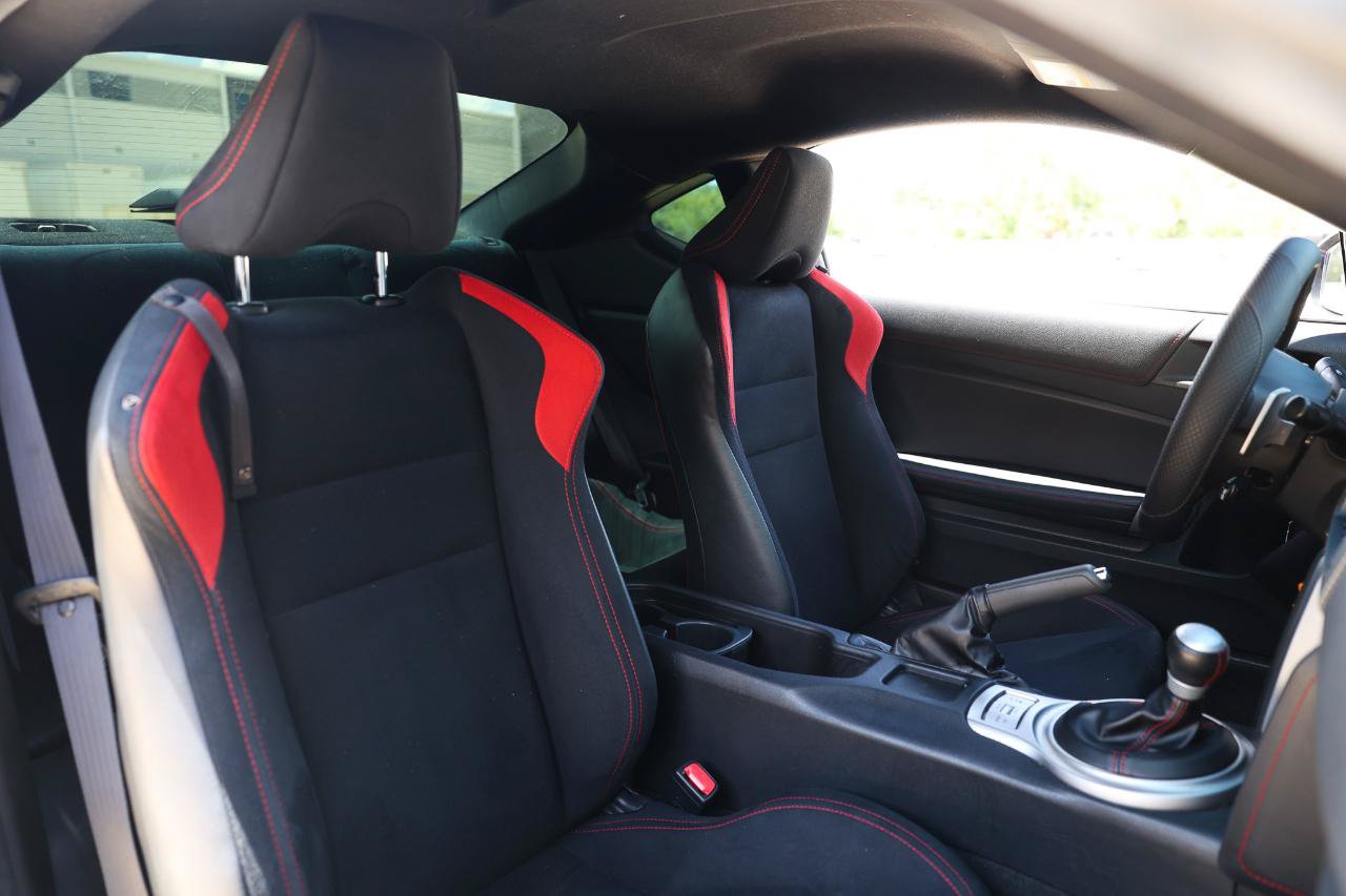 Used 2015 Scion FR-S RWD image 16