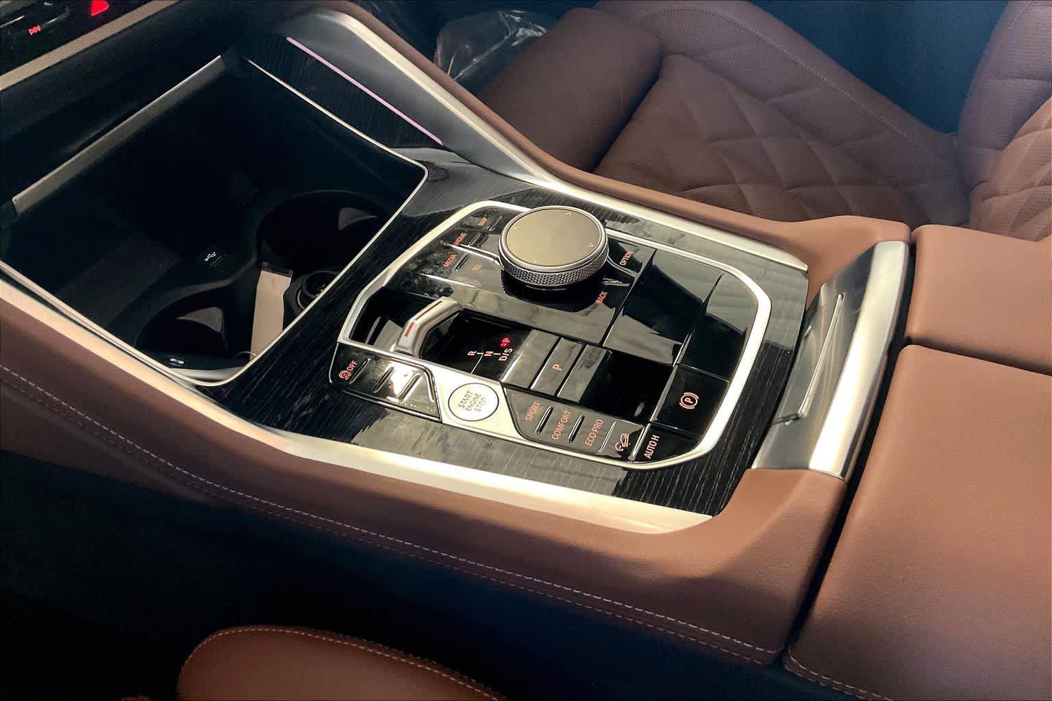 New 2027 BMW X6 xDrive40i AWD/4WD image 7