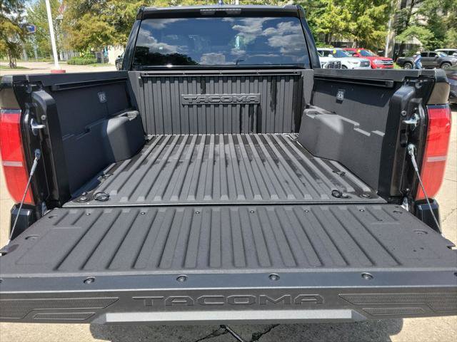 Certified 2026 Toyota Tacoma SR5 RWD image 33