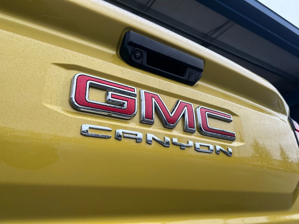 Used 2023 GMC Canyon Elevation image 32
