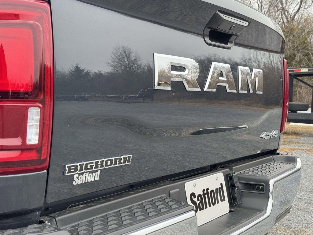 New 2026 RAM 2500 Big Horn AWD/4WD image 11