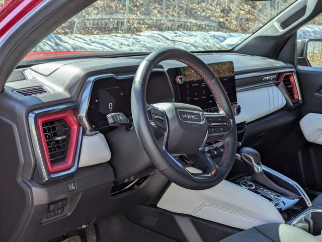 Used 2024 GMC Canyon AT4X image 14