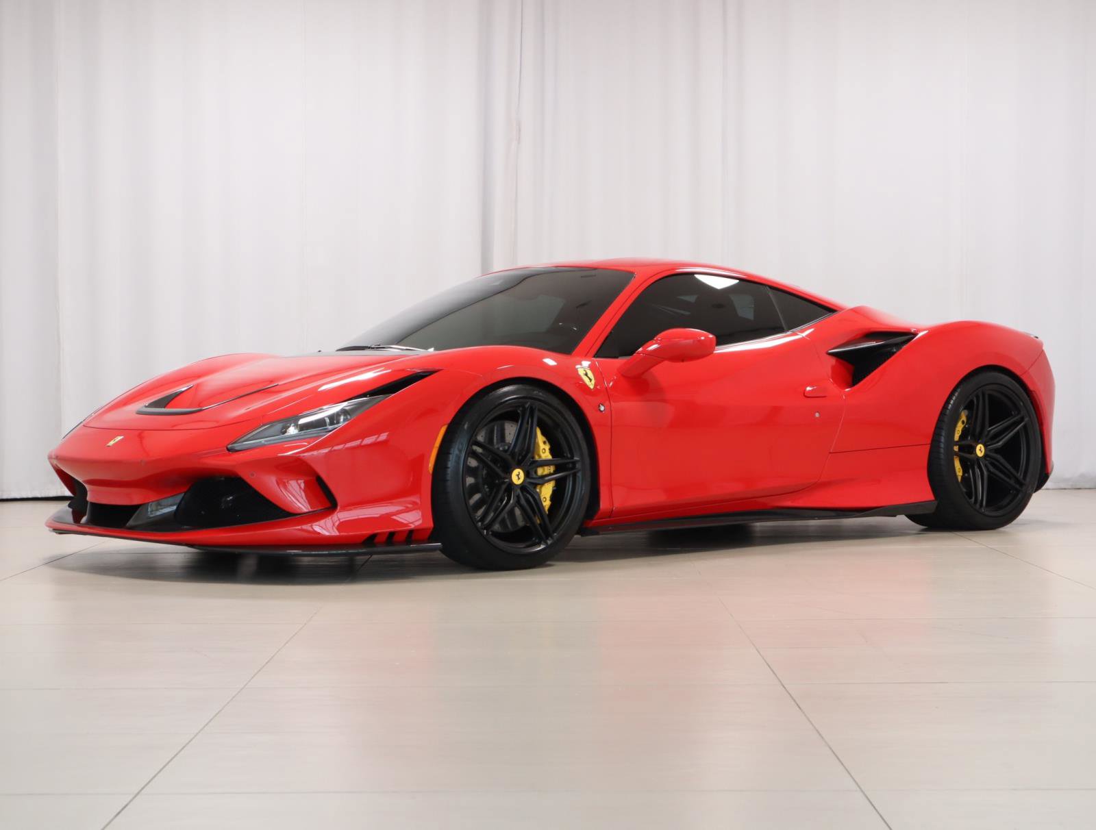Used 2022 Ferrari F8 Tributo image 1
