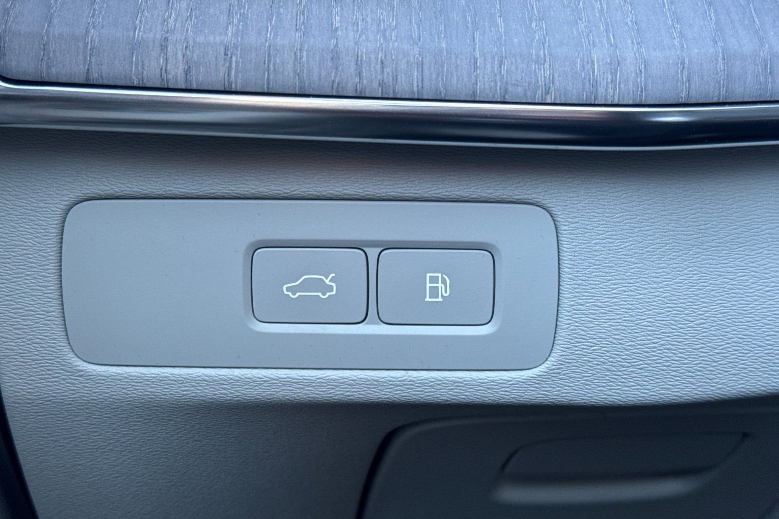 New 2026 Volvo XC90 T8 Ultra w/ Lounge Package image 32