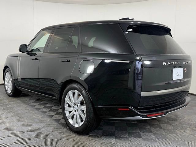 New 2025 Land Rover Range Rover SE image 6