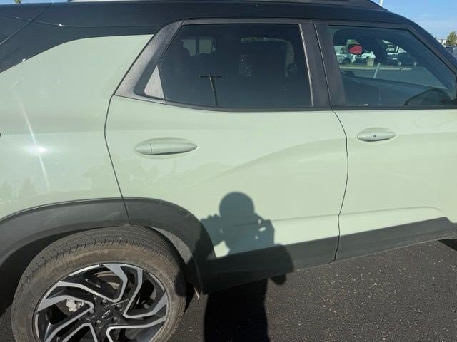 Used 2024 Chevrolet TrailBlazer RS w/ Convenience Package AWD/4WD image 9