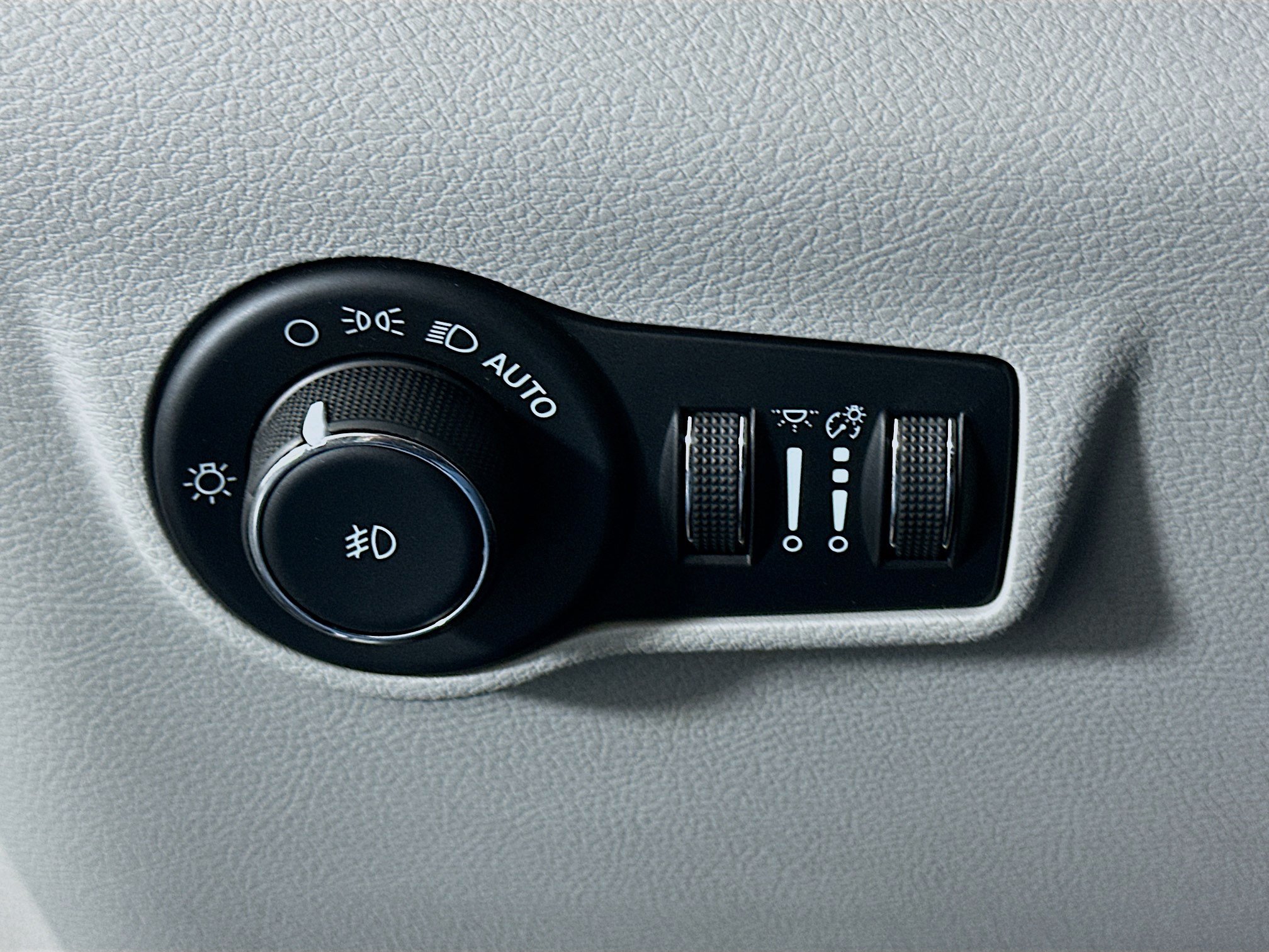 Used 2023 Jeep Compass Limited AWD/4WD image 17