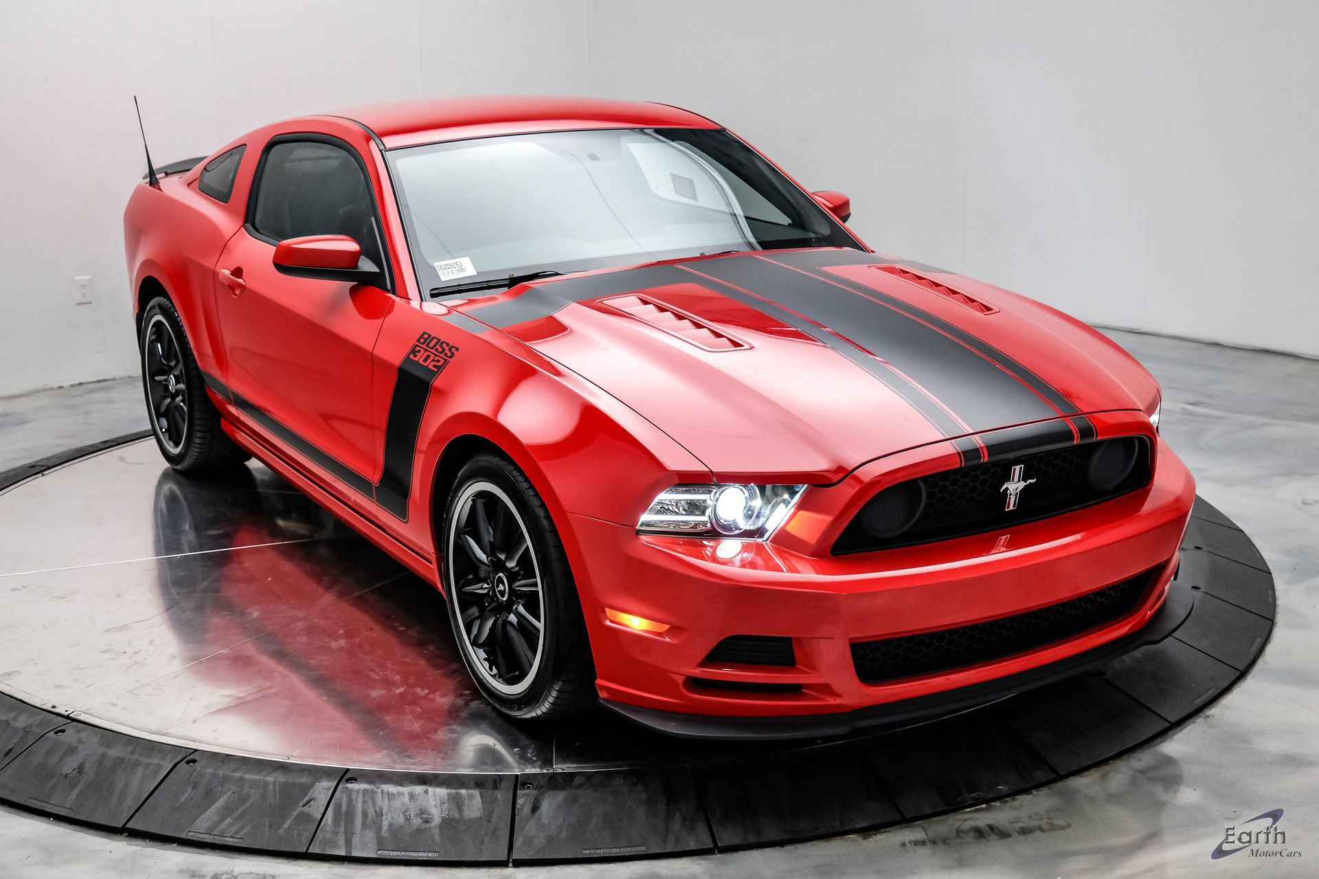 Used 2013 Ford Mustang Boss 302 w/ Boss 302 Accessory Pkg RWD image 24