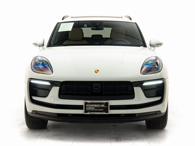 Certified 2025 Porsche Macan image 33