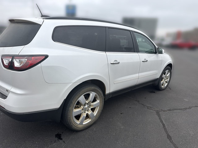 Used 2017 Chevrolet Traverse LT w/ Style and Technology Package AWD/4WD image 36