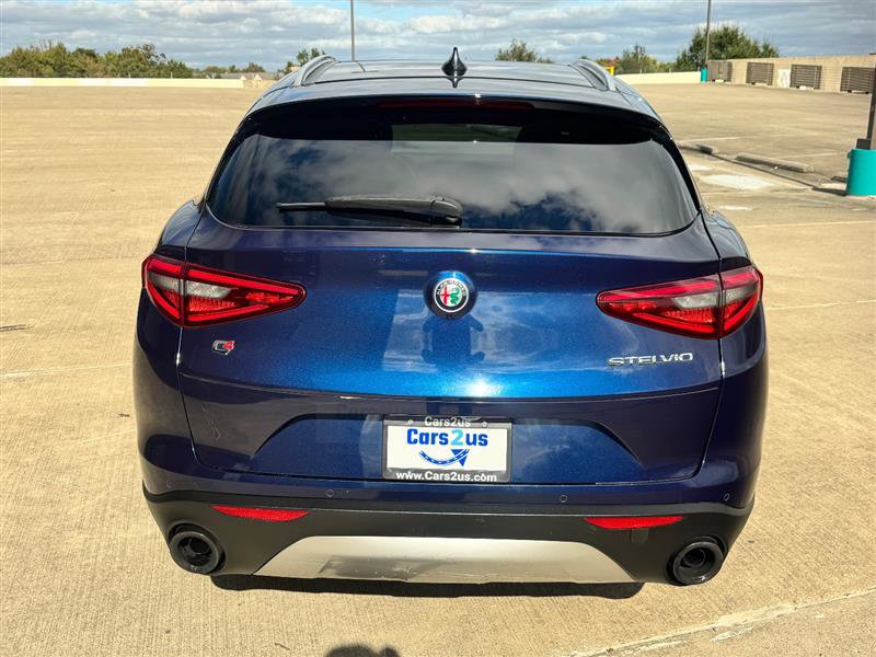 Used 2018 Alfa Romeo Stelvio Sport w/ Cold Weather Package image 5