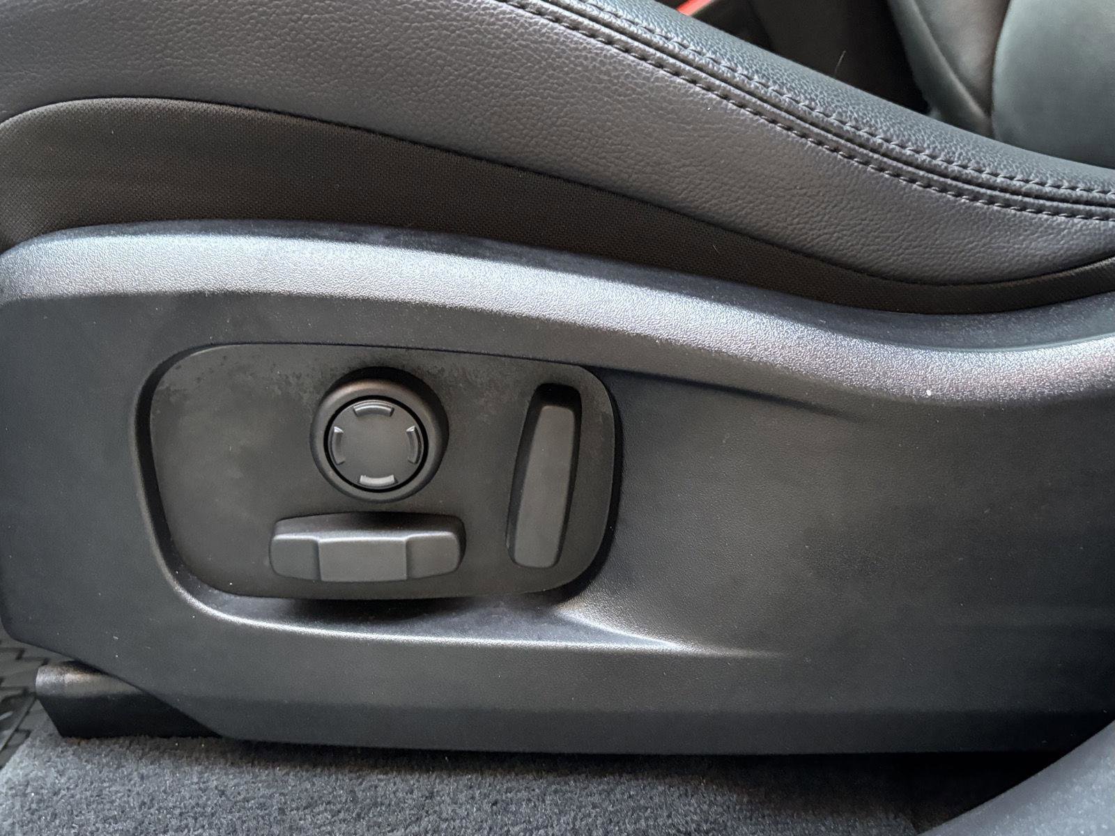 Used 2023 Jaguar F-PACE S image 14