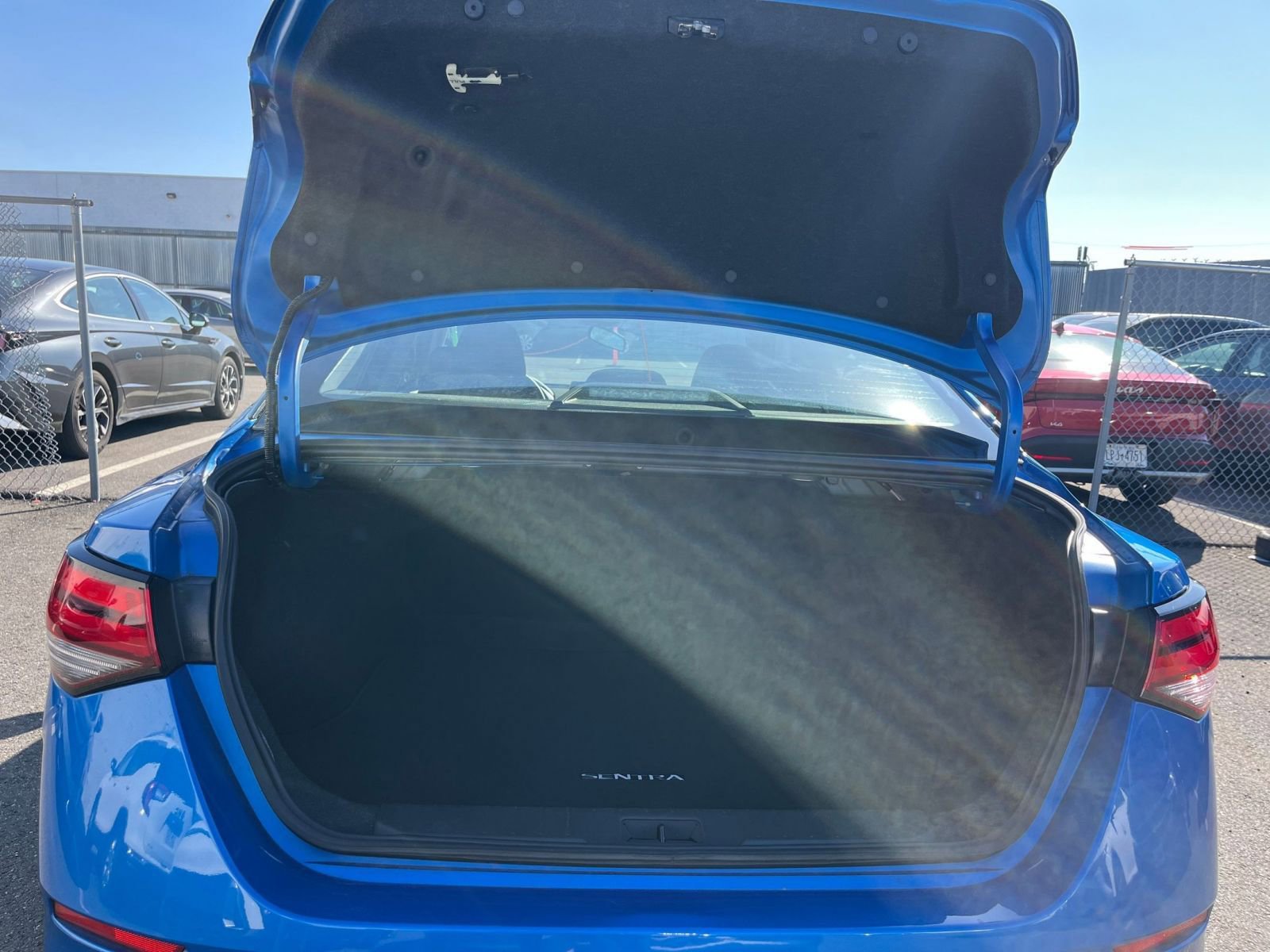 Used 2025 Nissan Sentra SV FWD image 30