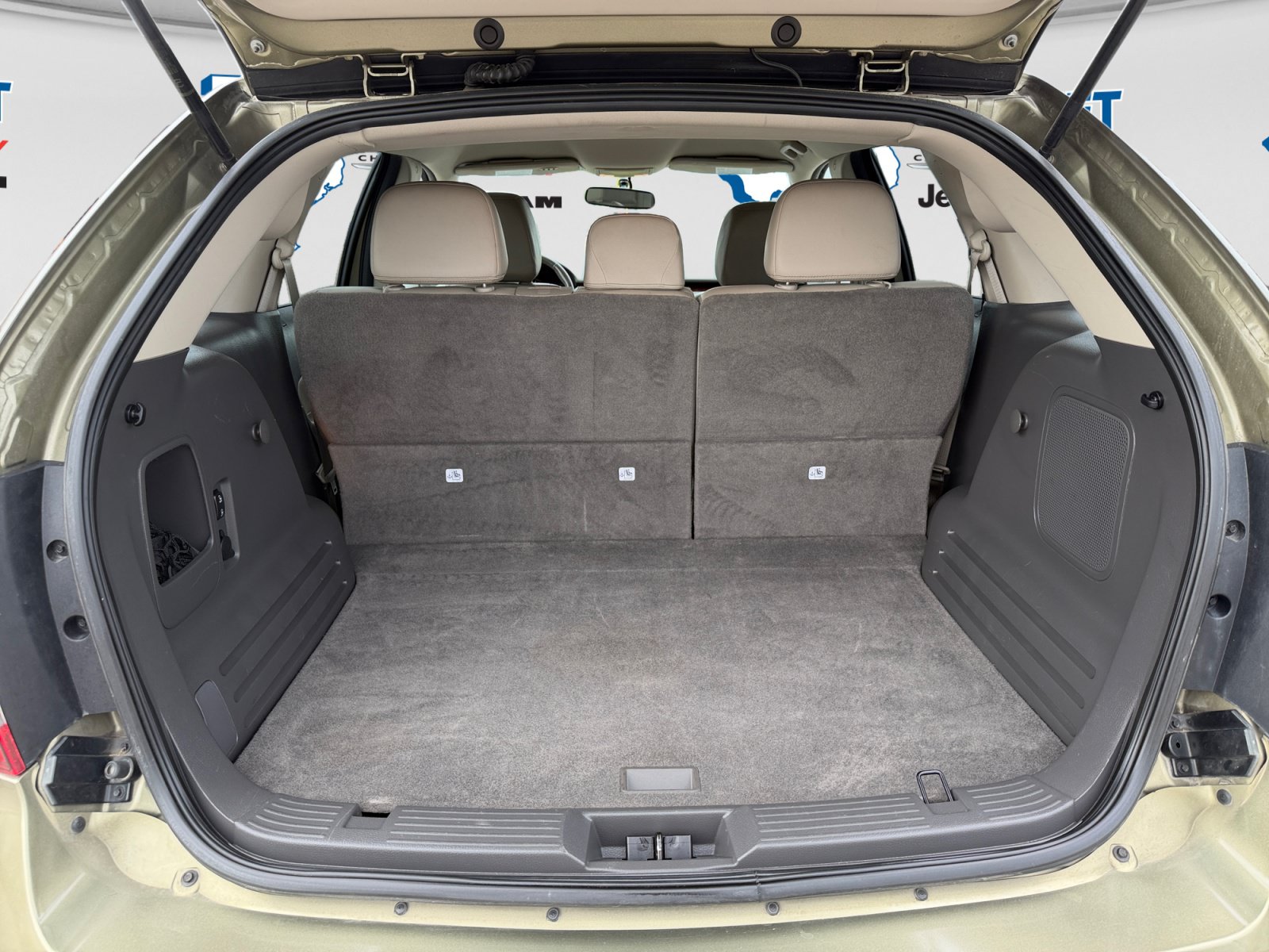 Used 2013 Ford Edge Limited FWD image 23