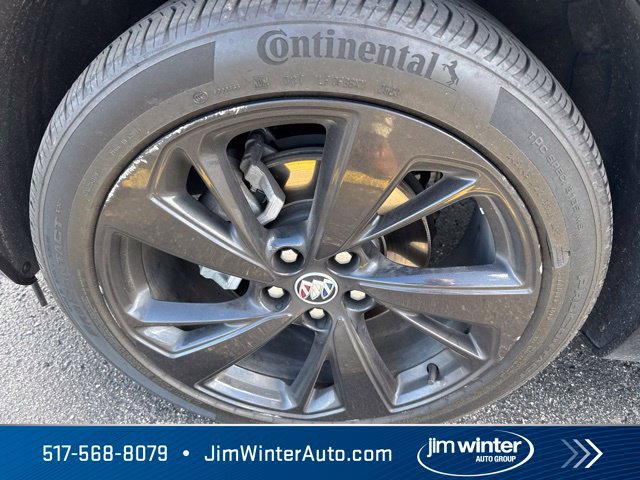 Used 2023 Buick Envision Preferred w/ Sport Touring Package AWD/4WD image 3