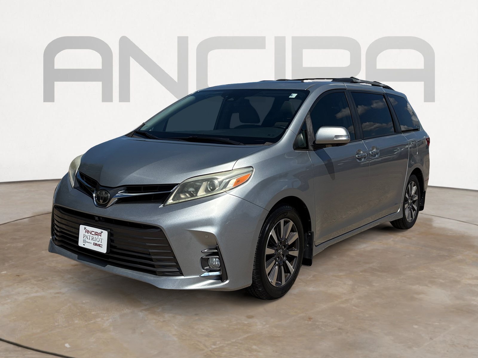 Used 2019 Toyota Sienna Limited Premium FWD image 6