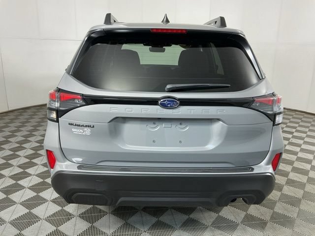Used 2025 Subaru Forester Premium AWD/4WD image 9
