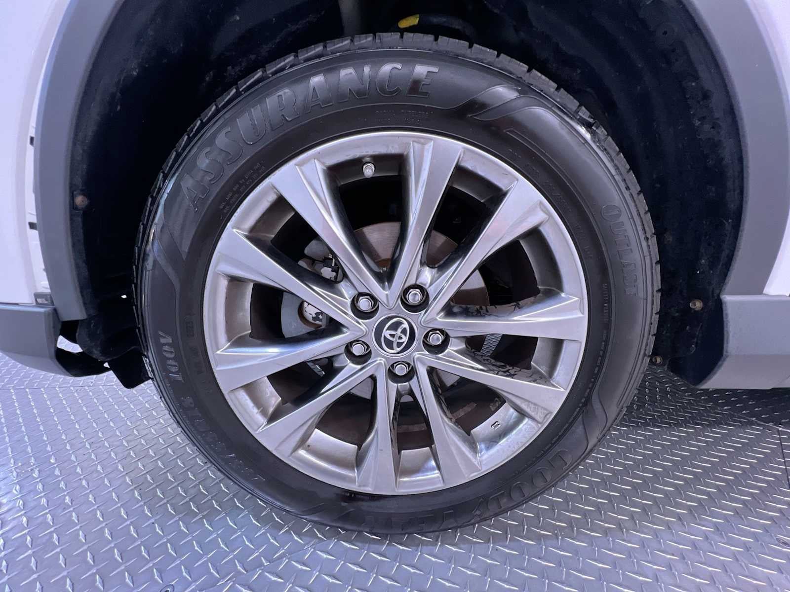 Used 2018 Toyota RAV4 Limited w/ All Weather Liner Package AWD/4WD image 10