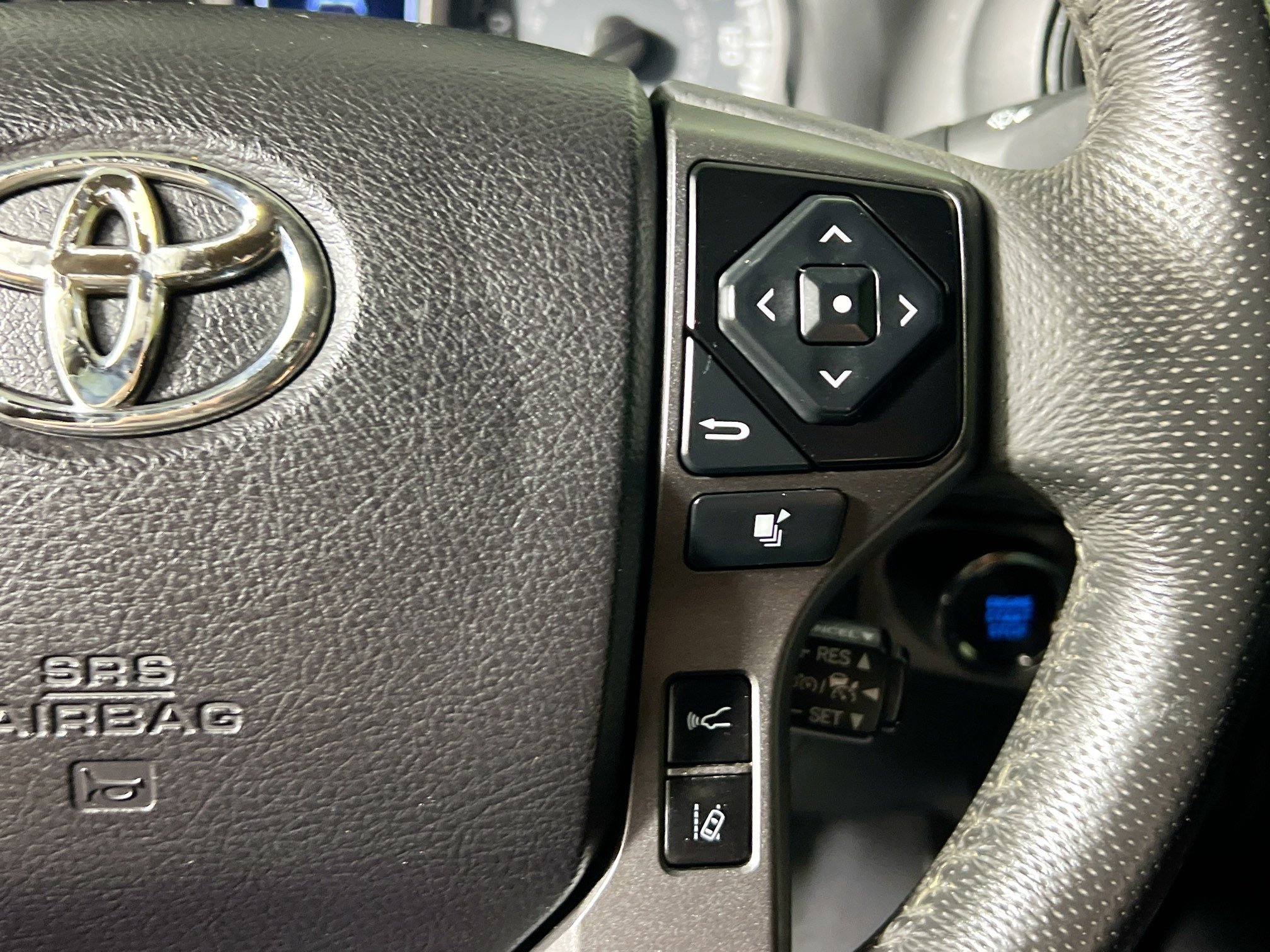 Used 2021 Toyota Tacoma TRD Sport image 19
