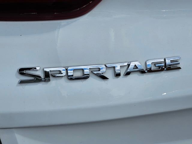 Used 2021 Kia Sportage LX image 13