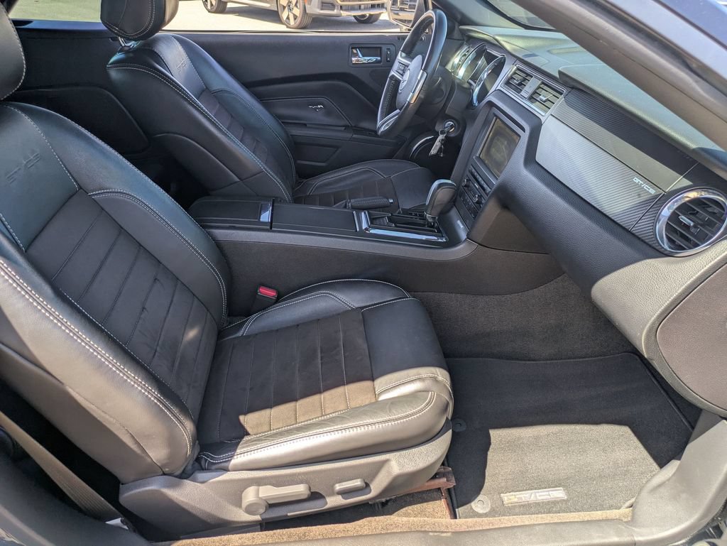 Used 2014 Ford Mustang GT Premium w/ Electronics Package RWD image 19