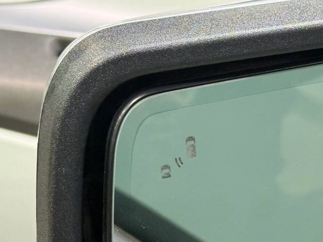 Used 2022 Ford F150 Raptor w/ Equipment Group 801A High image 11