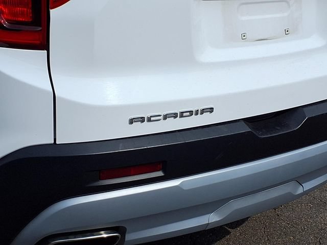 Used 2023 GMC Acadia SLE w/ Driver Convenience Package FWD image 6