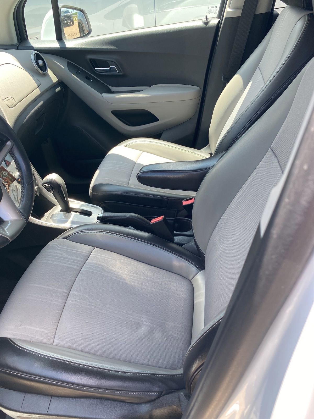 Used 2015 Chevrolet Trax LT w/ LT Plus Package FWD image 4