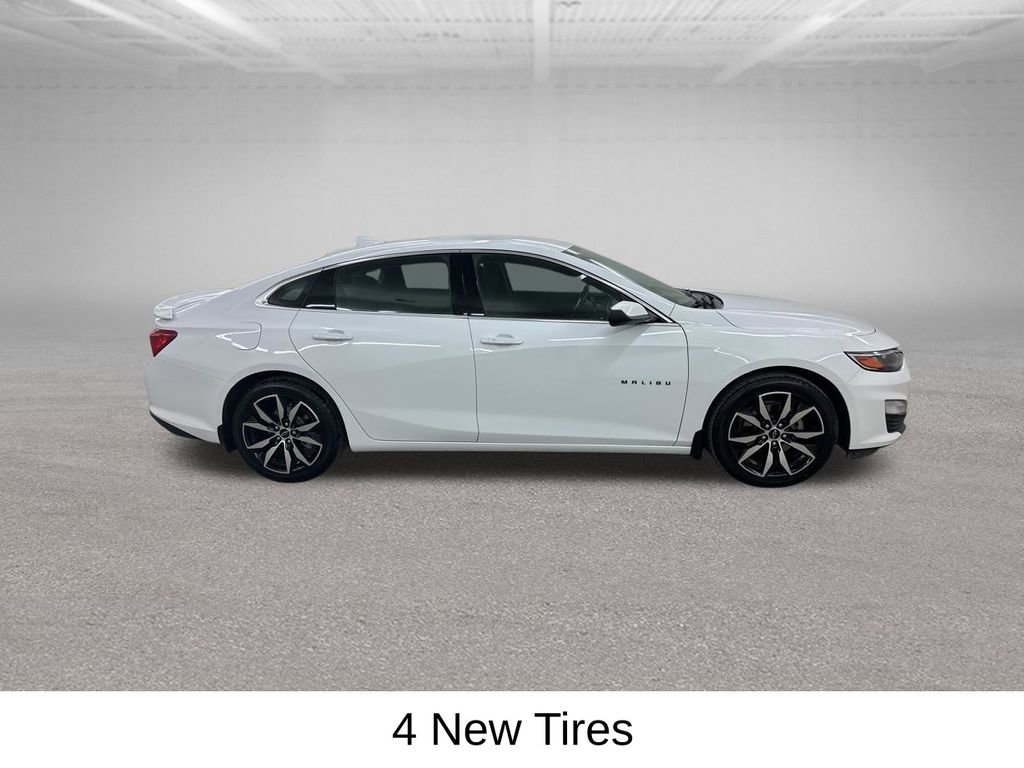 Used 2022 Chevrolet Malibu RS image 14