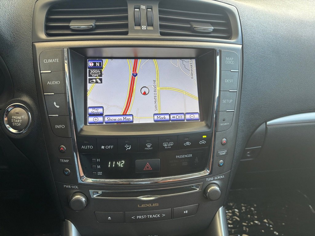 Used 2014 Lexus IS 250C w/ Luxury Package RWD image 13