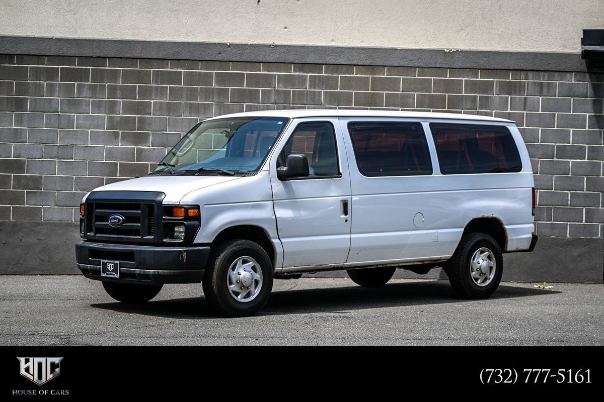 Used 2010 Ford E-250 and Econoline 250 RWD image 1