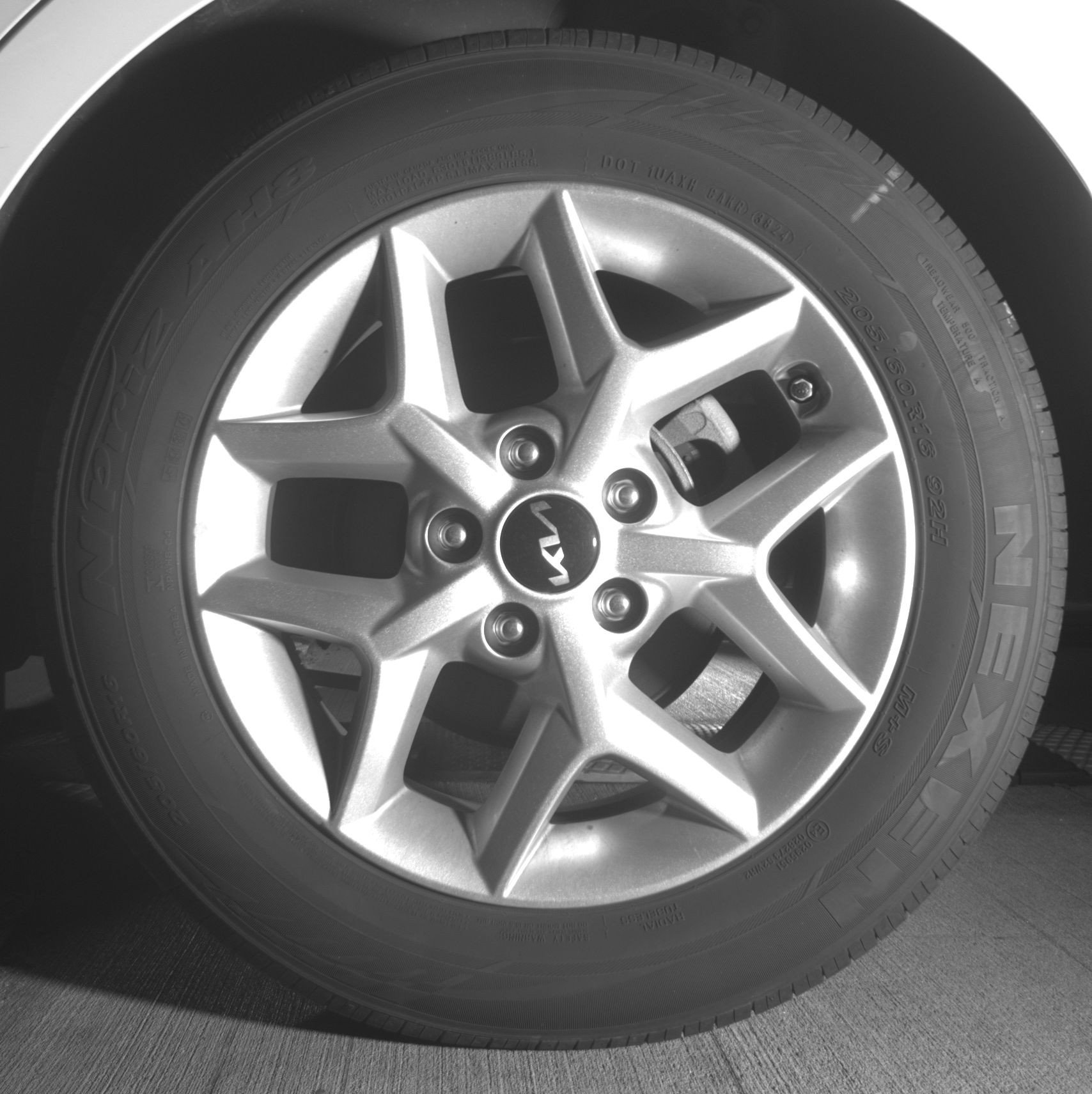 Used 2025 Kia Soul LX w/ LX Technology Package FWD image 14
