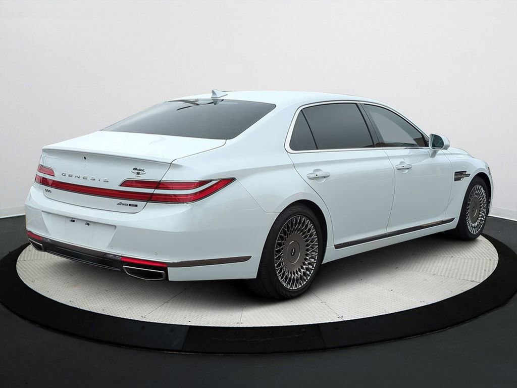Used 2022 Genesis G90 5.0 Ultimate image 4