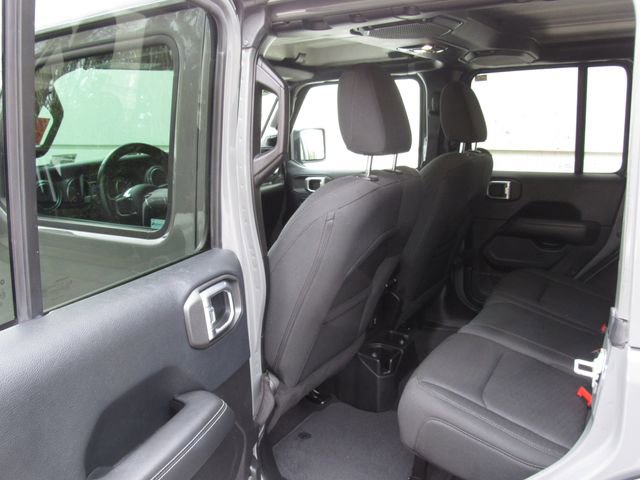 Used 2019 Jeep Wrangler Unlimited Sahara w/ Safety Group AWD/4WD image 15