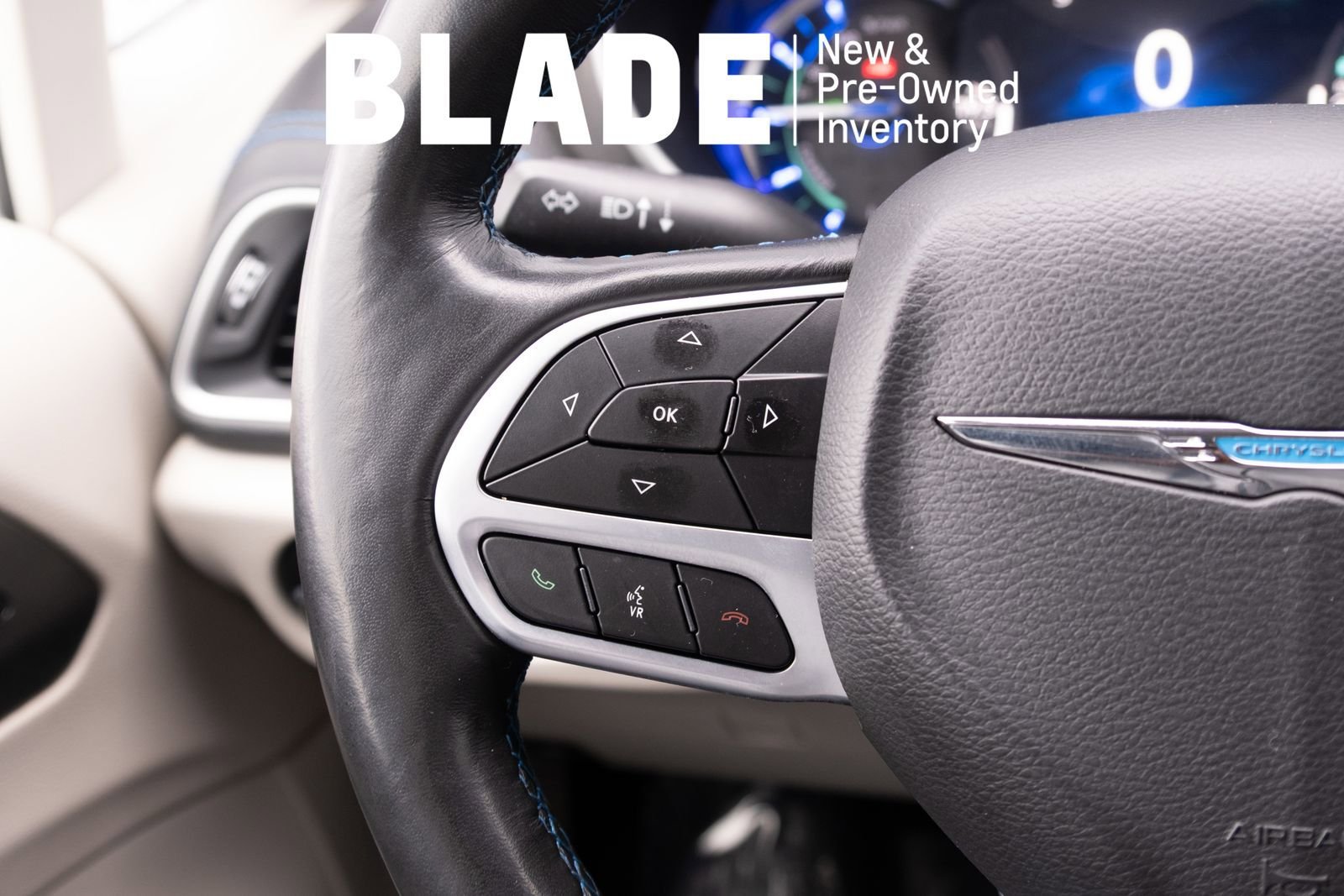 Used 2021 Chrysler Pacifica Touring-L FWD image 8
