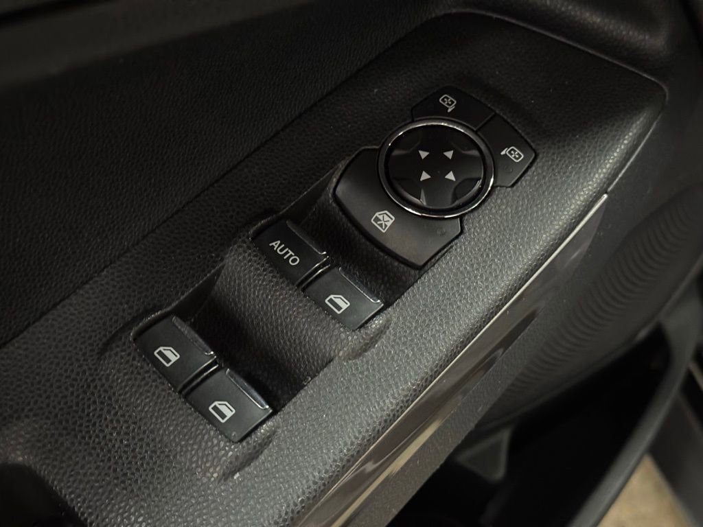 Used 2020 Ford EcoSport SE image 33