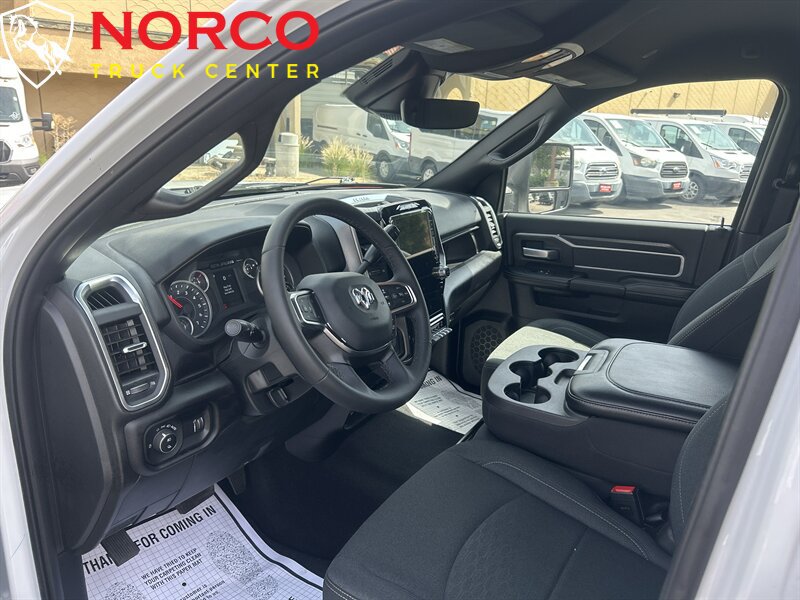 Used 2025 RAM 2500 Big Horn AWD/4WD image 9