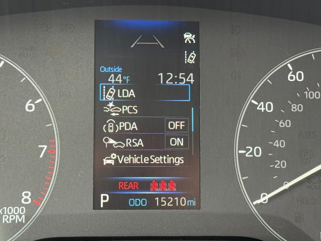 Certified 2025 Toyota Corolla LE image 21