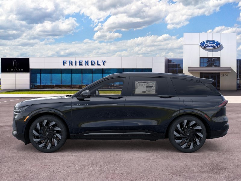 New 2026 Lincoln Nautilus Reserve w/ Jet Appearance Package AWD/4WD image 3