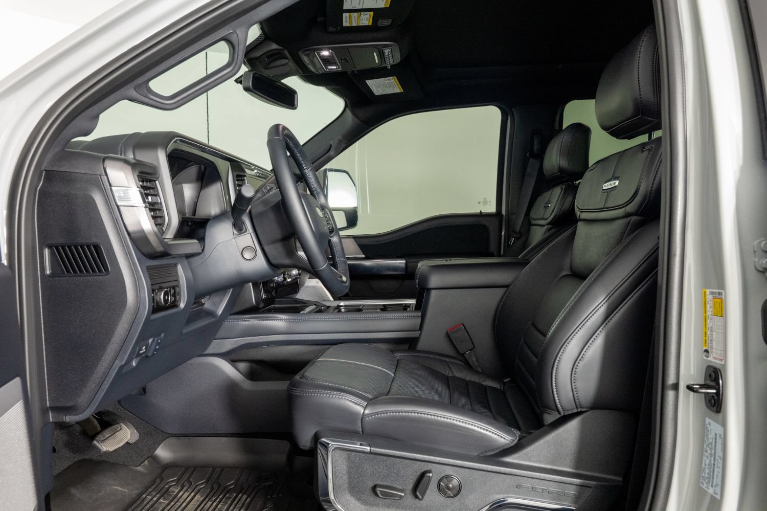 Used 2026 Ford F350 Platinum AWD/4WD image 14
