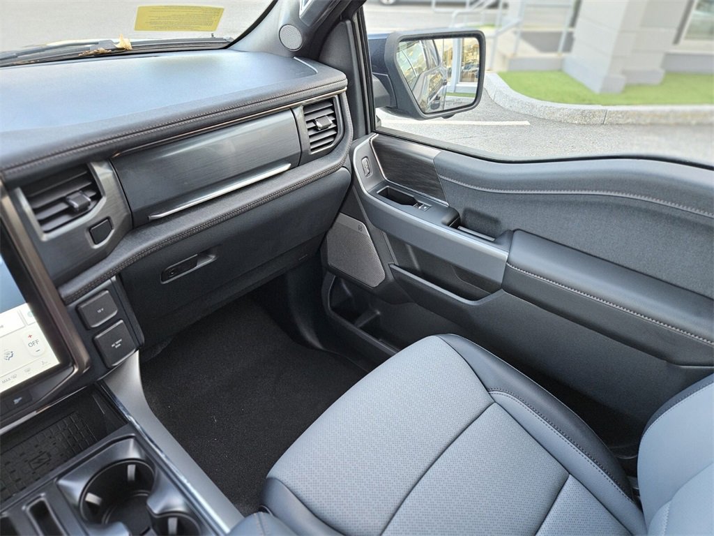 New 2025 Ford F150 Lightning Lariat image 15